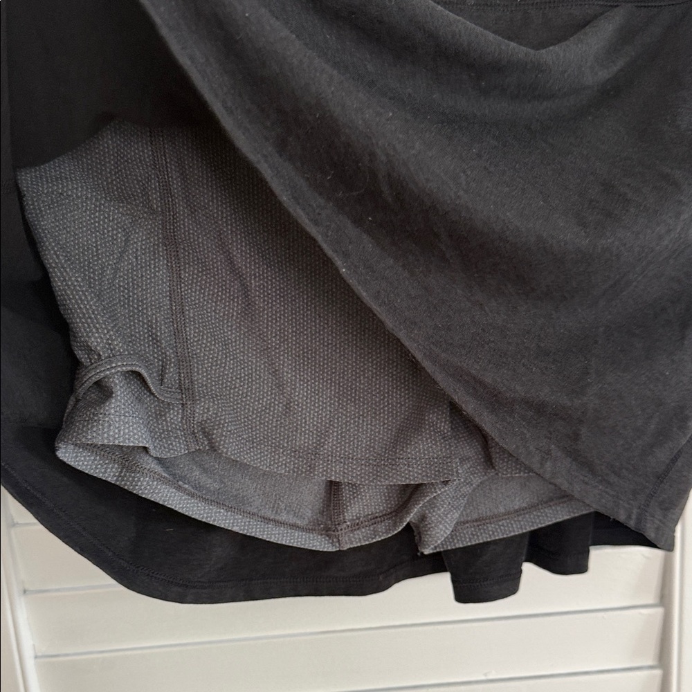 Vuori performance skirt in black heather size large - Picture 4 of 6